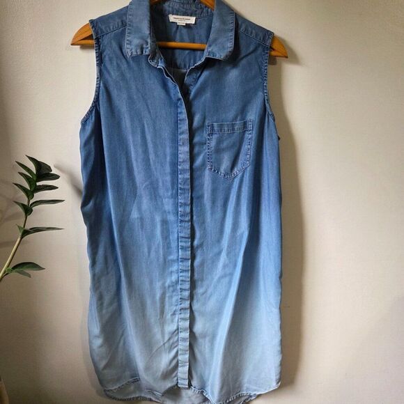 EUC BEACHLUNCHLOUNGE COLLECTION CHAMBRAY SLEEVELESS GRADIENT BUTTONED DRESS SZ L - Picture 3 of 16